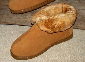 Women's Men's 100% Sheep Wool Boot Style Sheepskin Slippers Real Leather Sole 